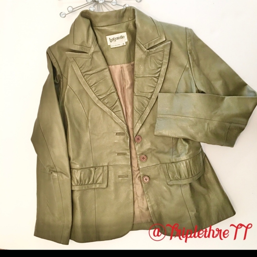 Olive Green Vintage Leather Bagatelle Blazer❤️❤️
